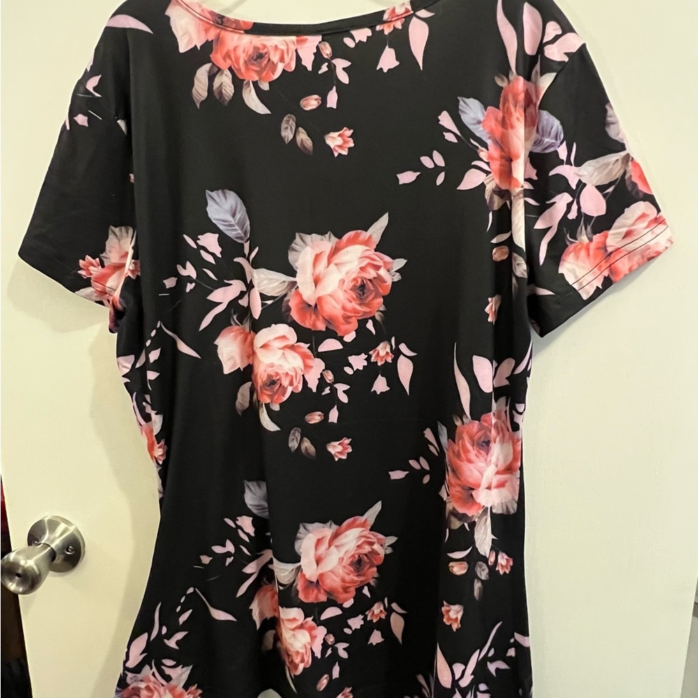 Blue floral blouse with cinched side